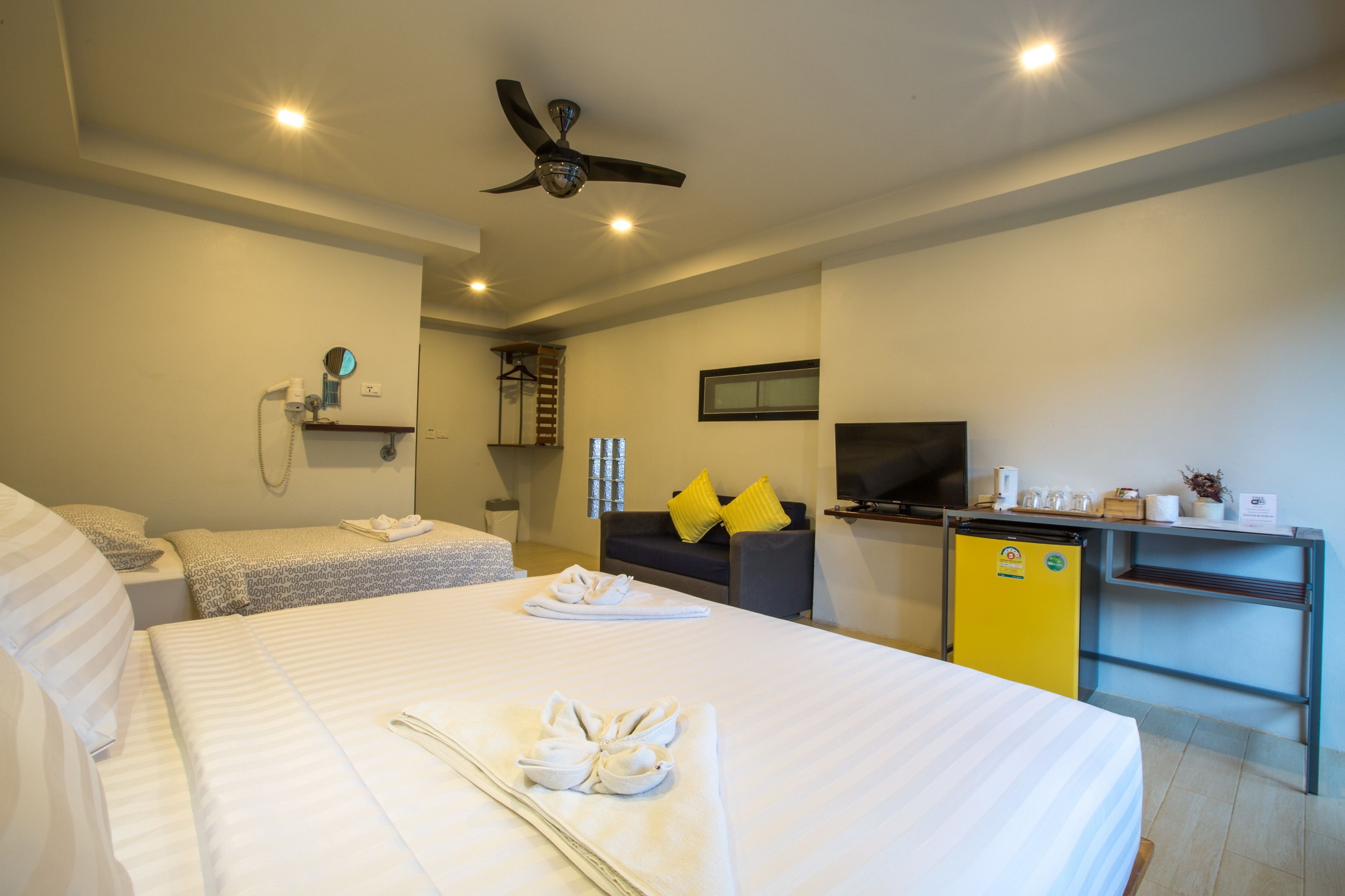 Deluxe Triple Room with Balcony